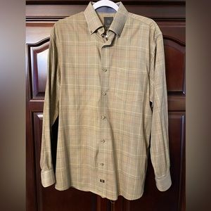Men’s tan button‎ down shirt